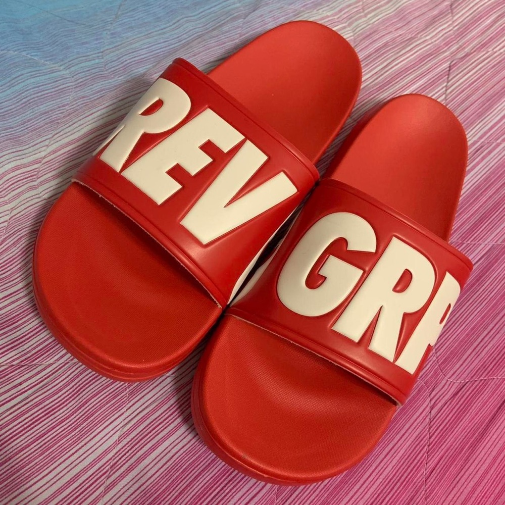 REVGRP Red Slides with Logo